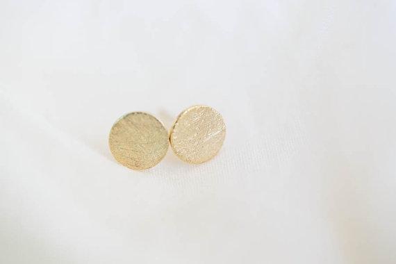 Pünktchen Ohrstecker in Gold