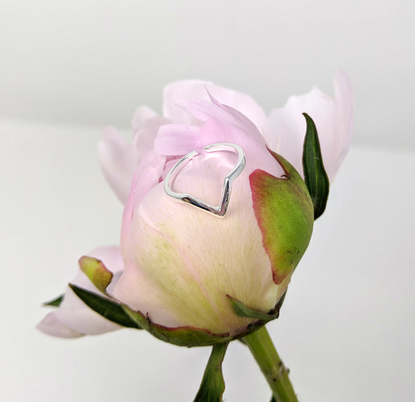 Ring in V-Form aus 925 Sterling Silber, verstellbar