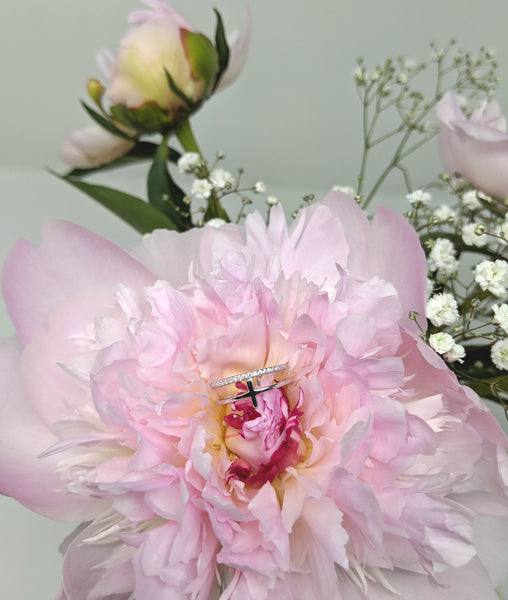 Ring Zirkonia rose zweireihig mit Kreuz aus 925 Sterling Silber, verstellbar